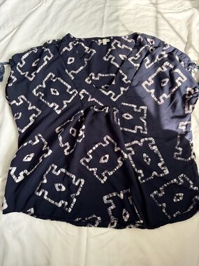 THE ODELLS Navy Blue Batik Print V-Neck Top Tassel Sleeve Blouse Large